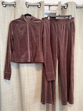 lululemon athletica Ribbed Corduroy Set in Brown